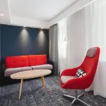 Express By Ihg Hotel 3*