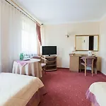 Готель Express By Ihg