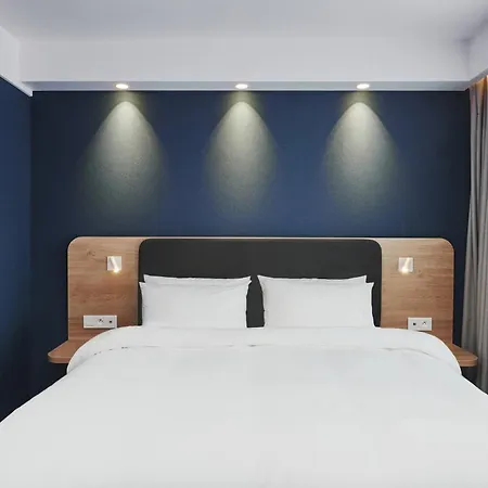 哈扎尔酒店 3* 卢布林