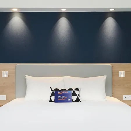 Express By Ihg Otel 3*
