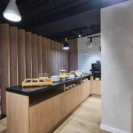 Готель Express By Ihg 3*