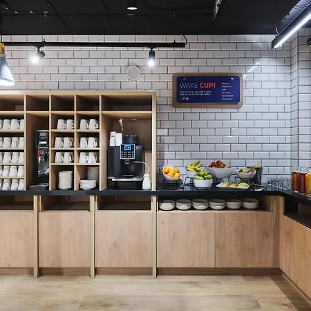 哈扎尔酒店 3*