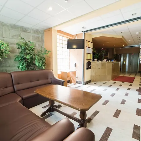 Express By Ihg Hotel 3*