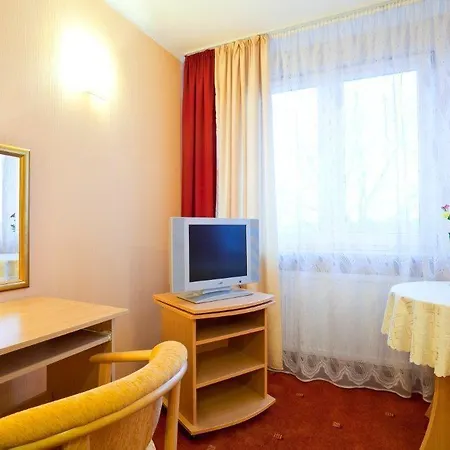 Express By Ihg 3*