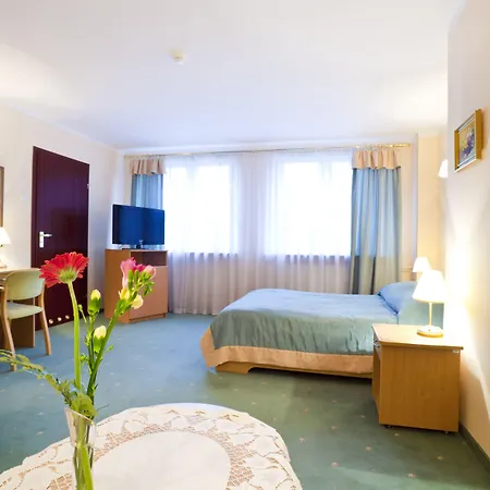 Express By Ihg Hotel