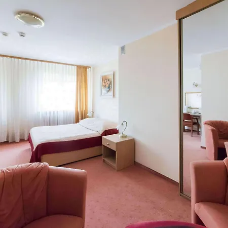 Express By Ihg 3*