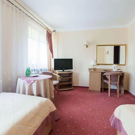 Готель Express By Ihg