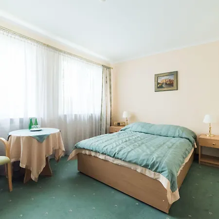 Готель Express By Ihg 3*