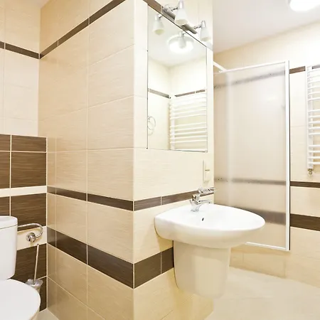 Express By Ihg Hotel