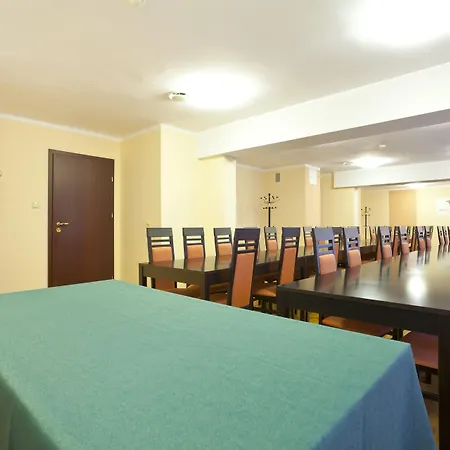 Готель Express By Ihg