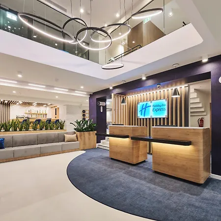 Hotel Express By Ihg 3*