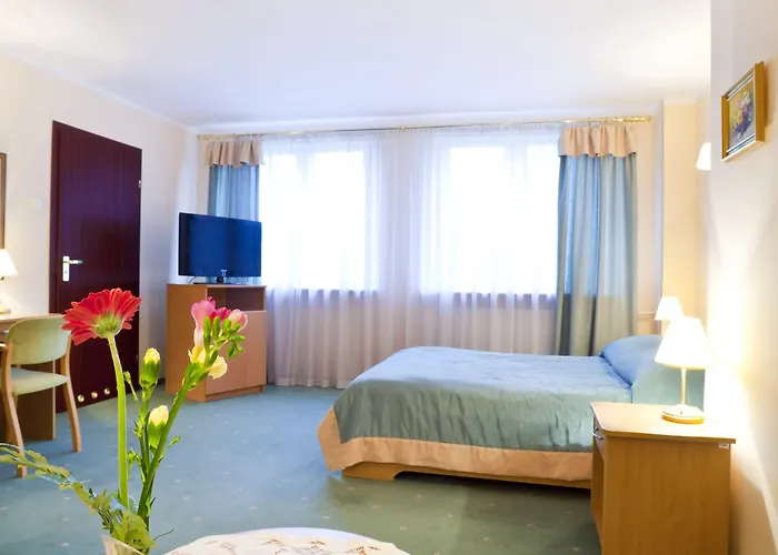 Express By Ihg Готель